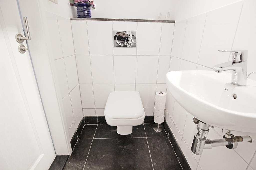 Ground Floor Canal Apartment Amsterdam Buitenkant foto